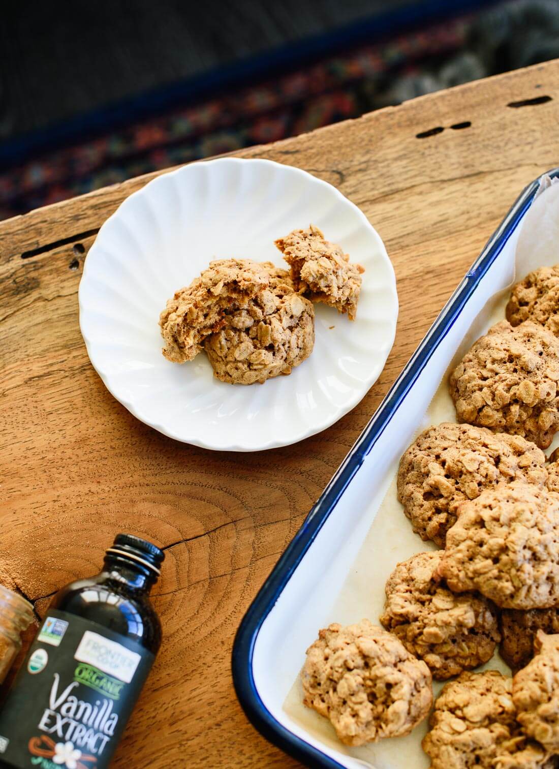 Spiced oatmeal cookies in time for the holidays! cookieandkate.com